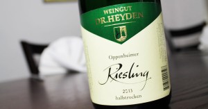 Riesling vom Weingut Dr. Heyden im Restaurant Haus Schmitz in Kerpen.
